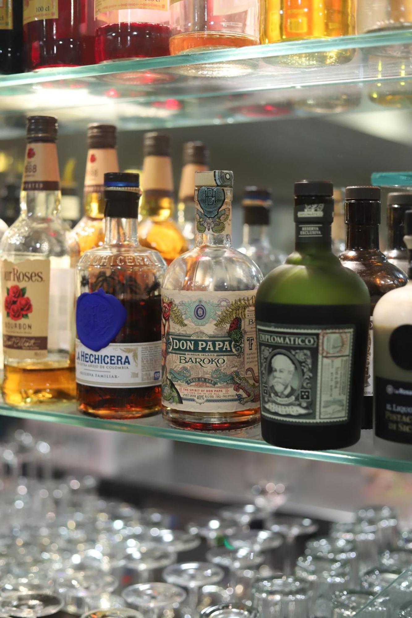 雅塞德卡马格酒店 加拉尔盖莱蒙蒂厄 外观 照片